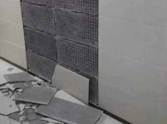 石棉瓷砖空鼓维修公司分享下石棉墙砖松动维修的知识